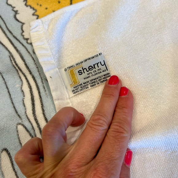 Vintage Disney Beach Towel - Picture 5 of 11